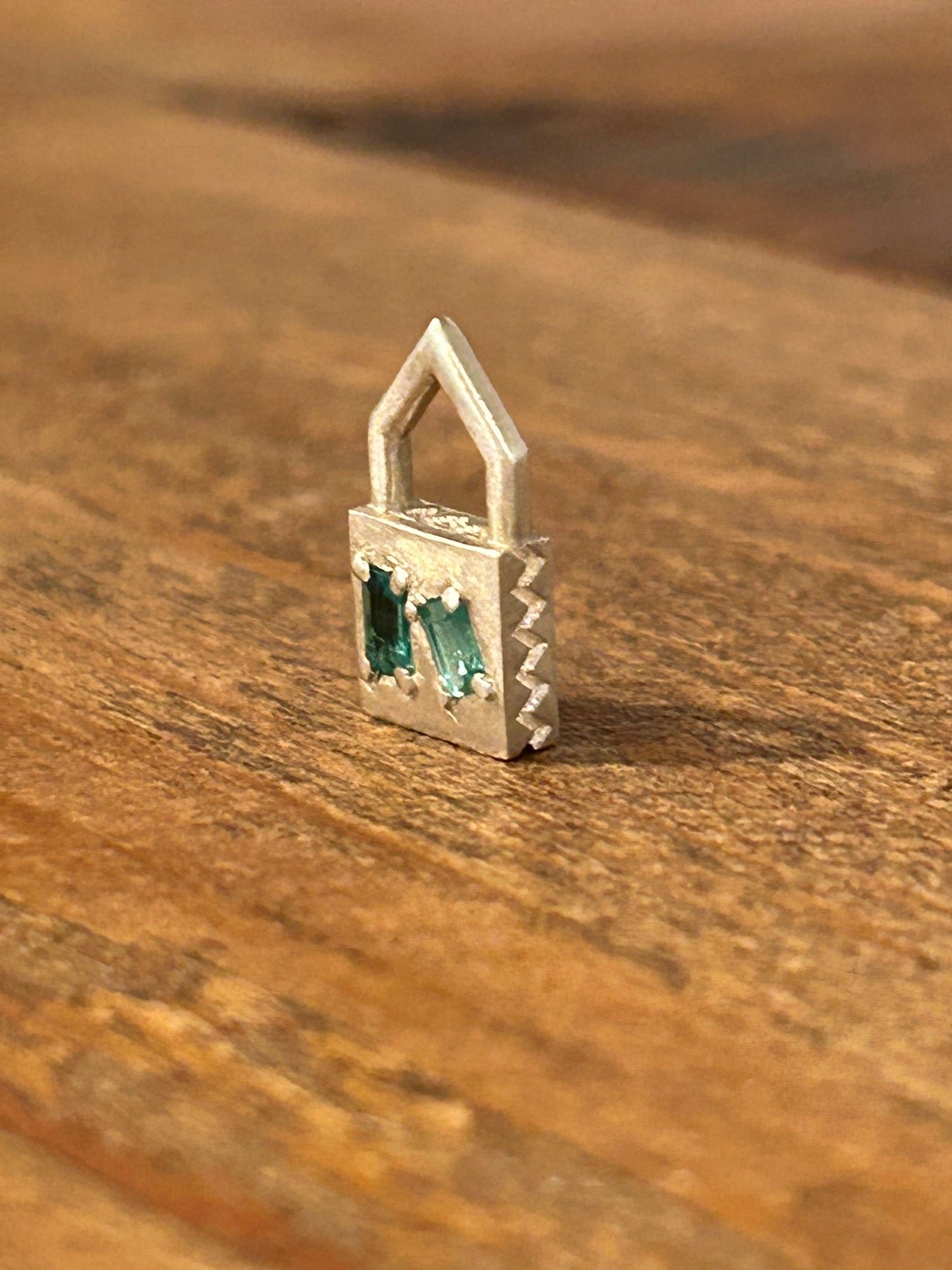 Petite Lean on Me Pendant