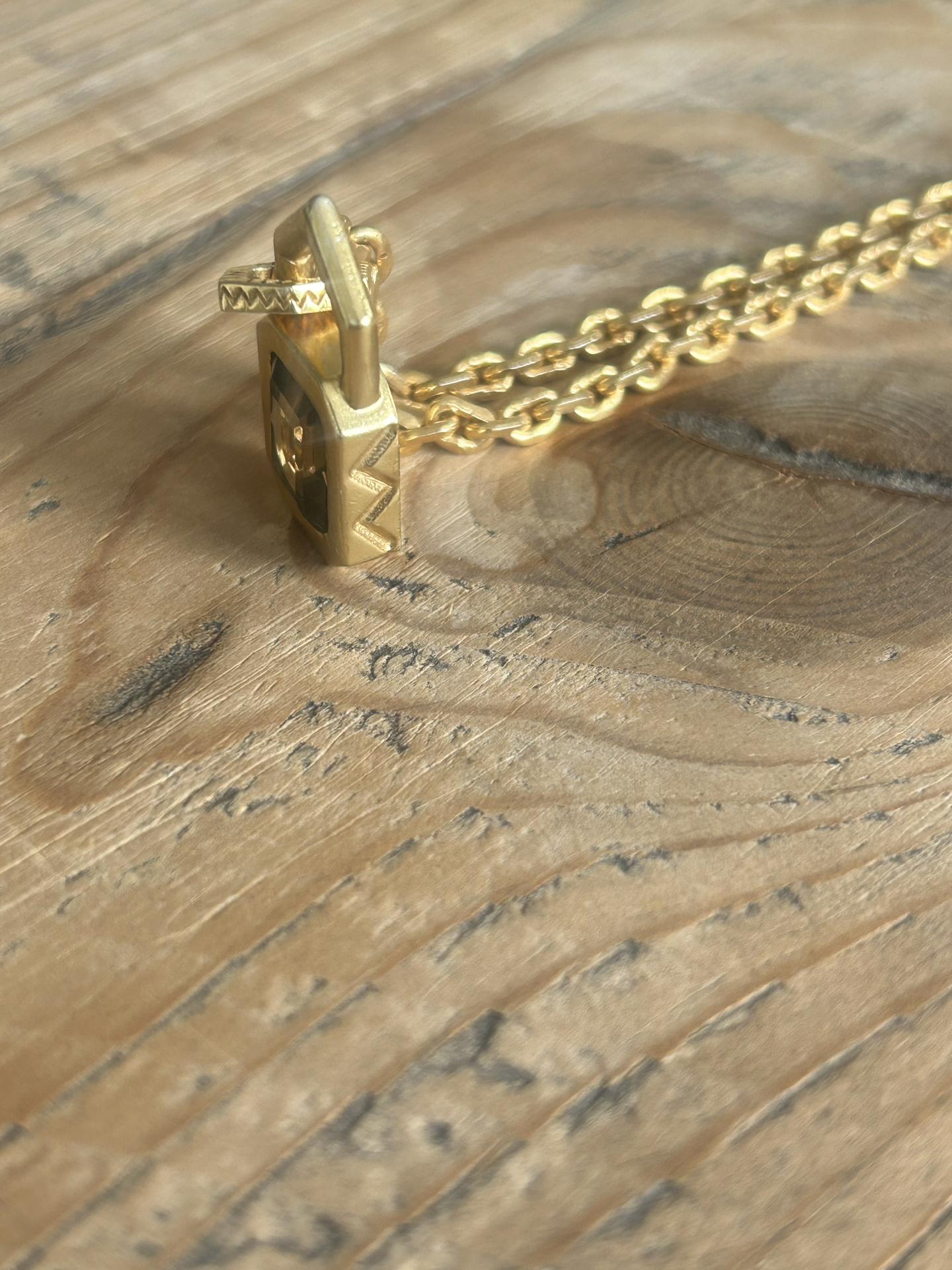 Epitome Pendant - 18kt