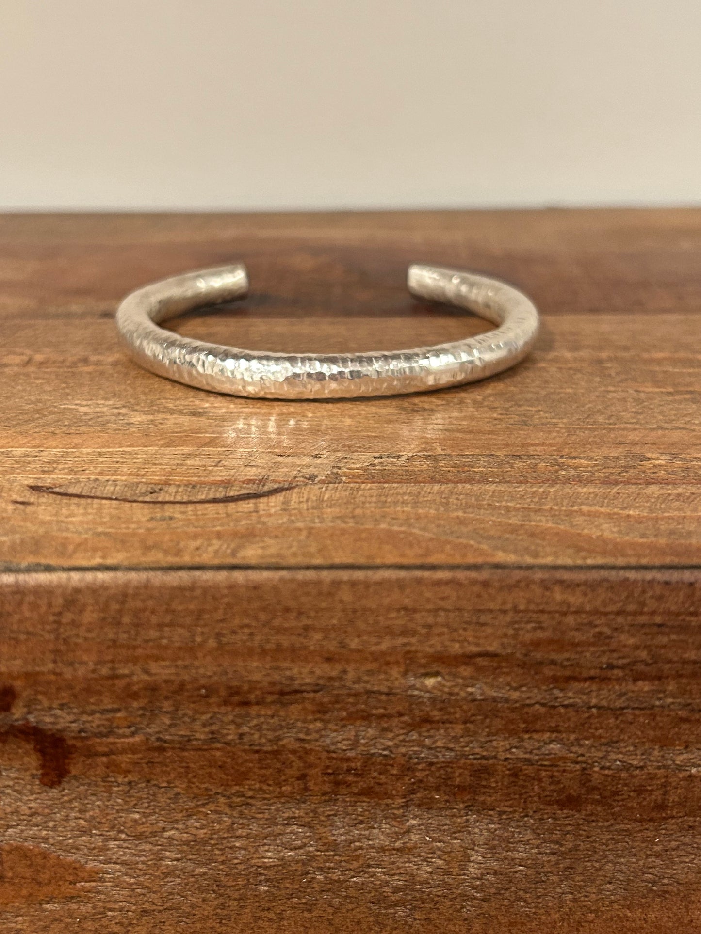 Medium Phant Cuff