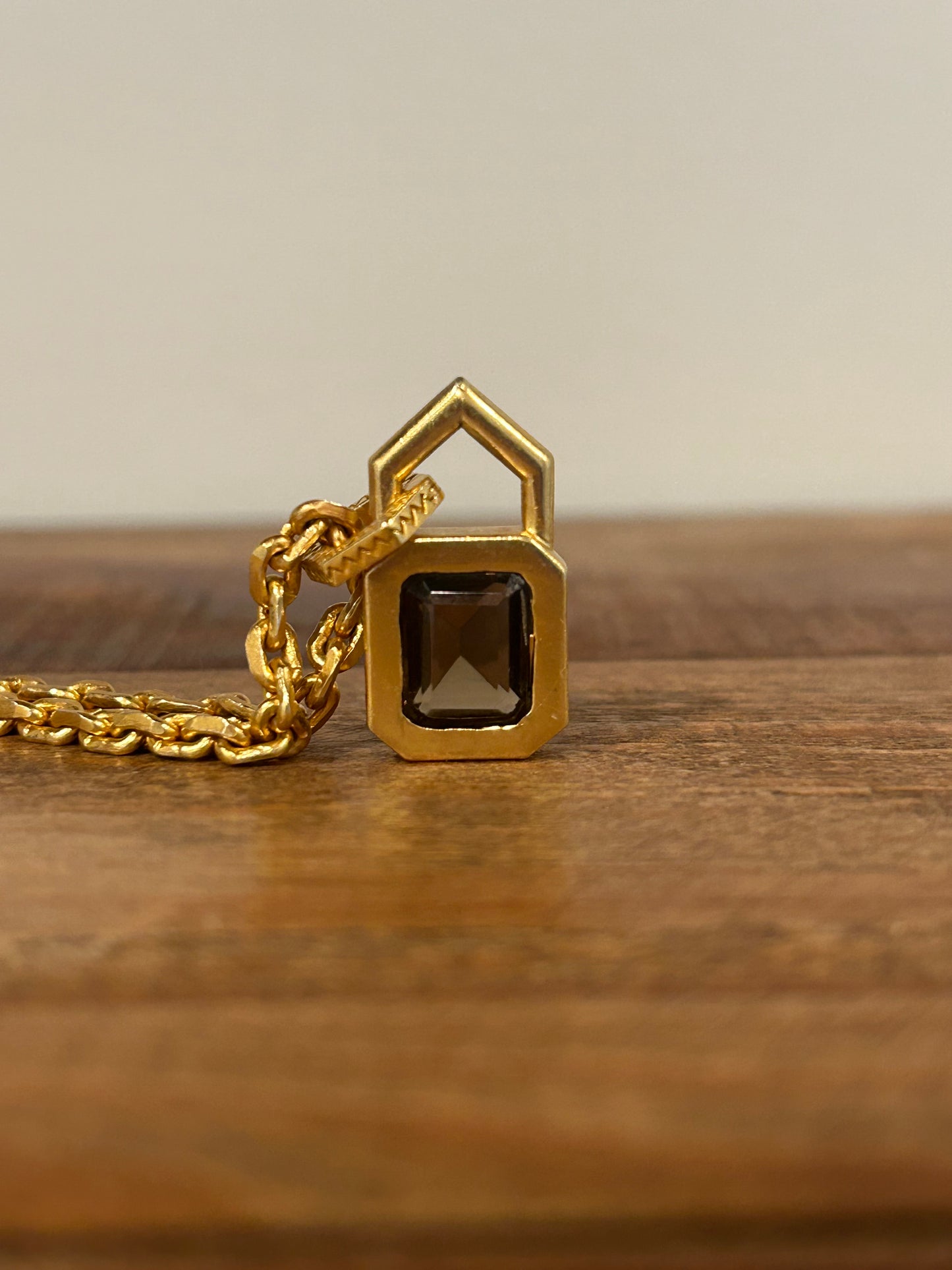 Epitome Pendant - 18kt