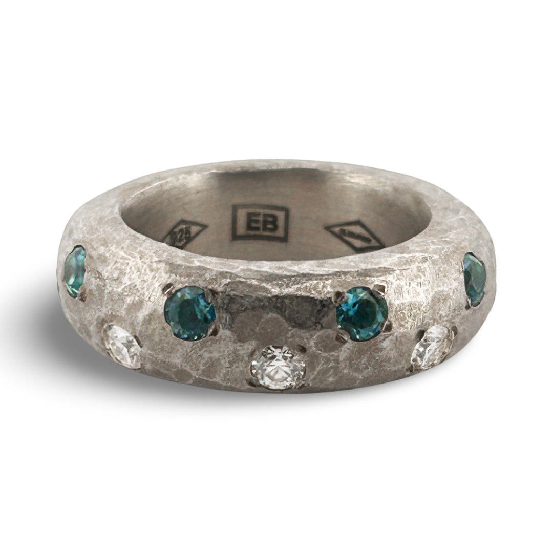 Leo Ring - Sapphire and Diamond