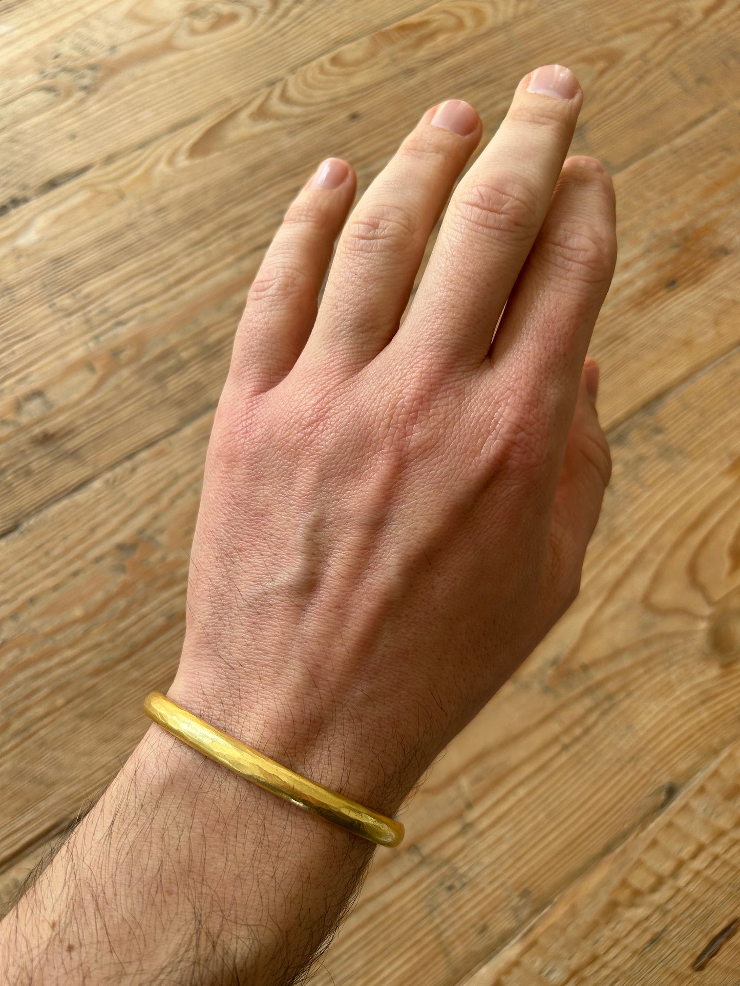 18kt Jamie Cuff