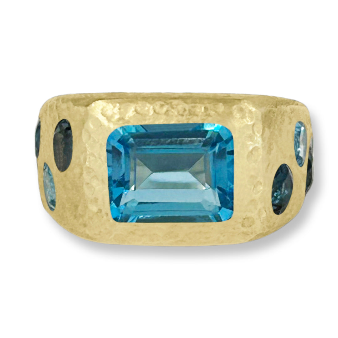 Leo Signet Gypsy - 18kt