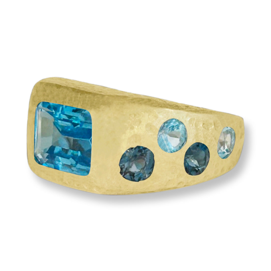 Leo Signet Gypsy - 18kt