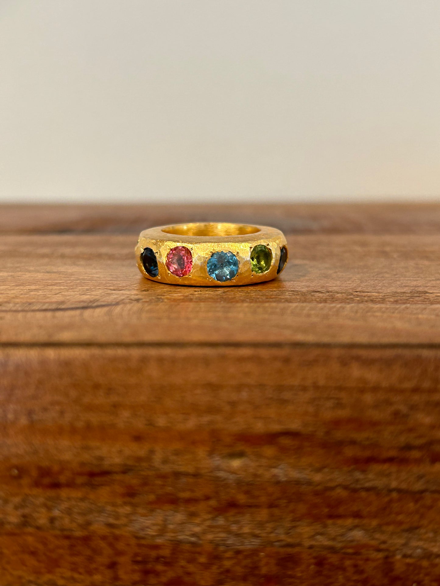 Jumbo Leo Ring - 18kt
