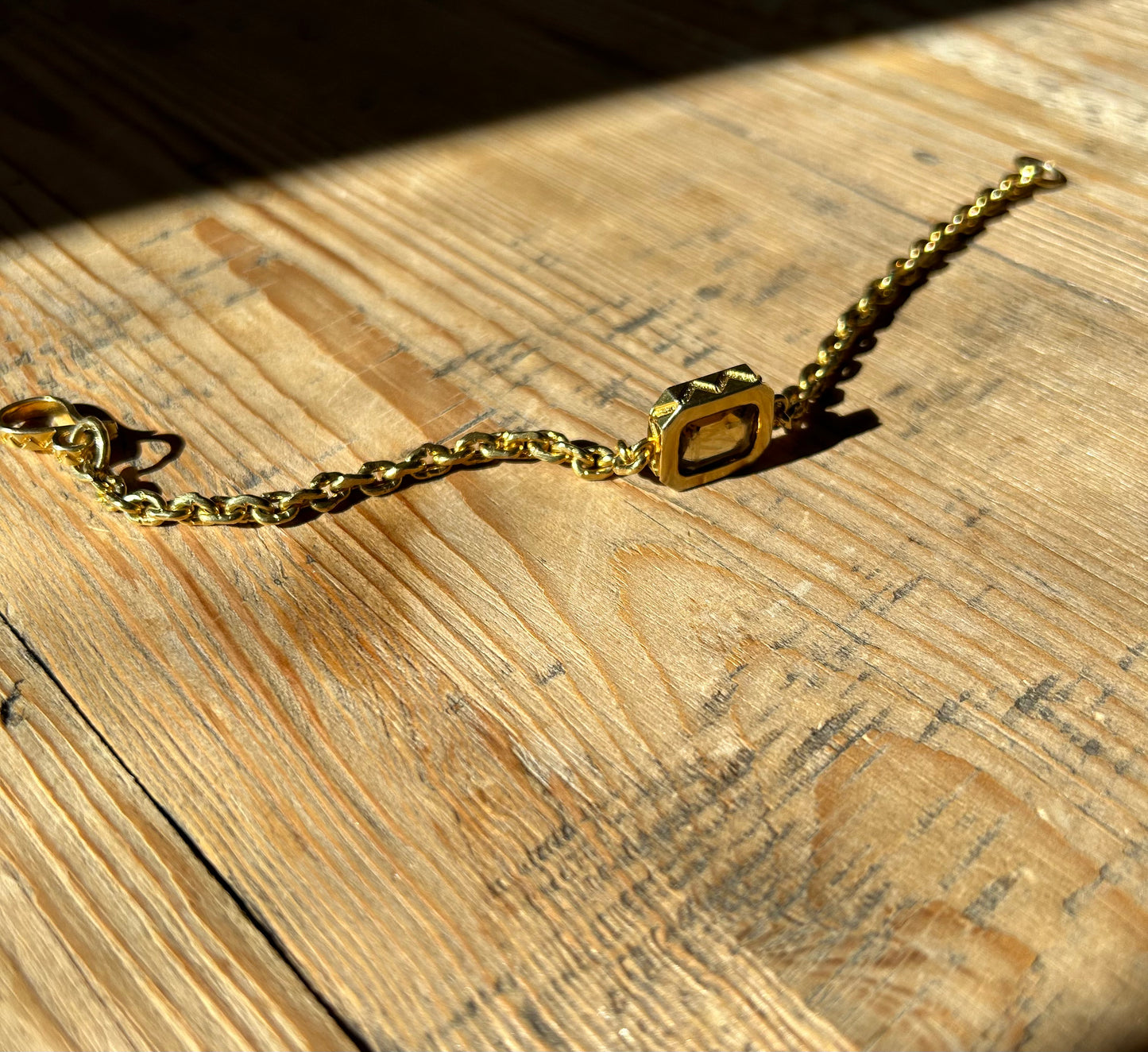 18kt Lion Bracelet - Smoky