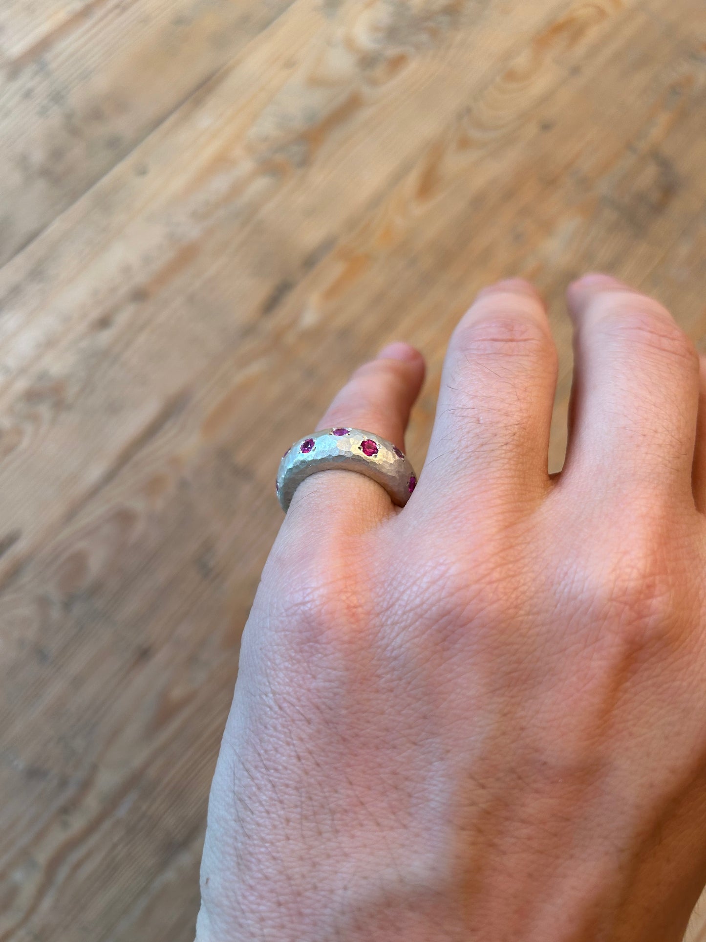 Leo Ring - Pink Sapphires