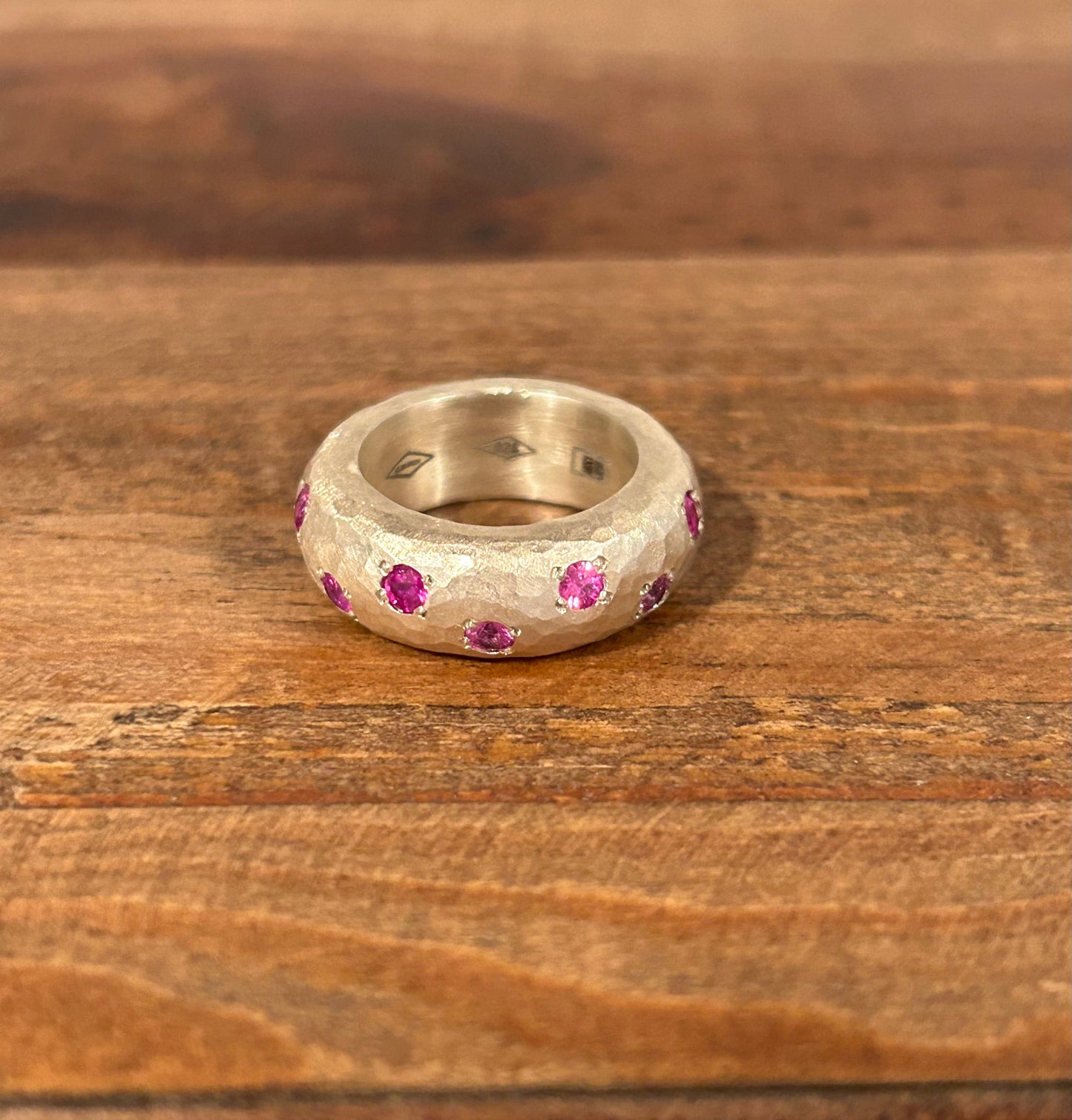 Leo Ring - Pink Sapphires