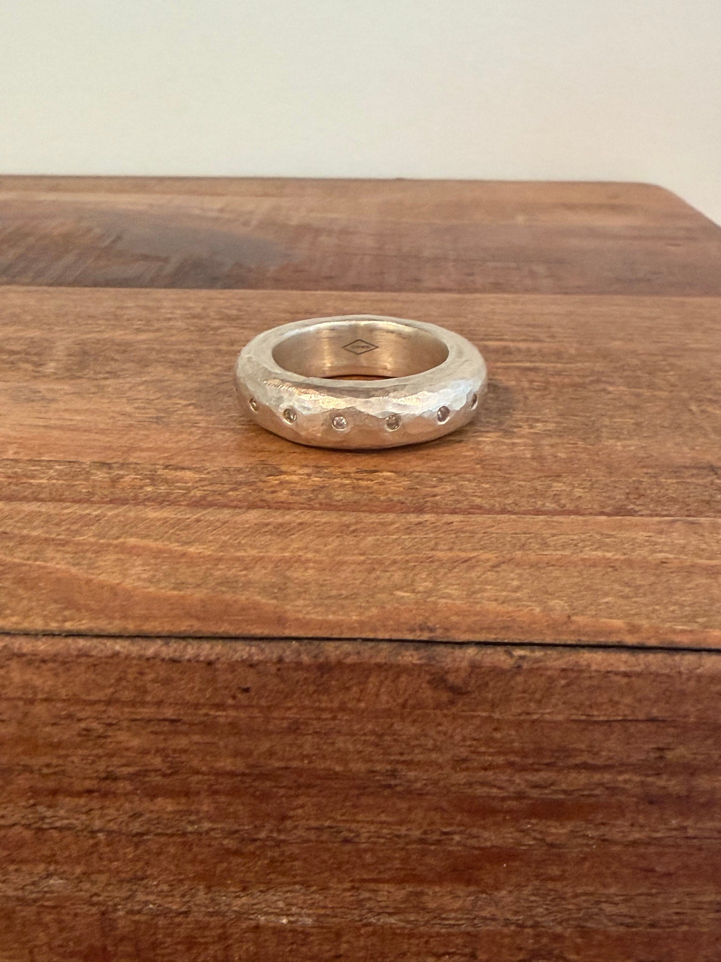 Mini Leo Ring - Diamond