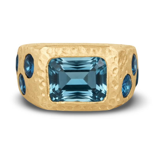 Leo Signet Gypsy - 18kt