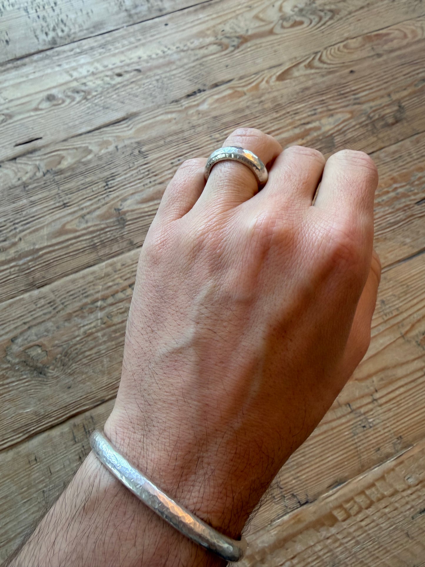 Leo Stacking Band