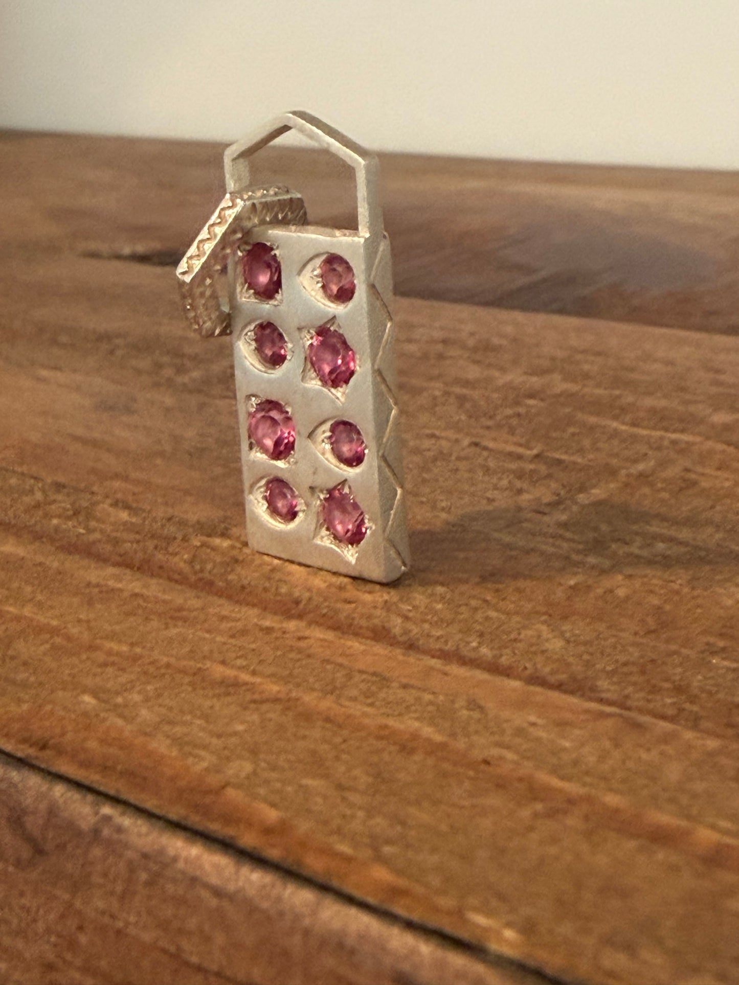 Voyage Pendant - Malibu