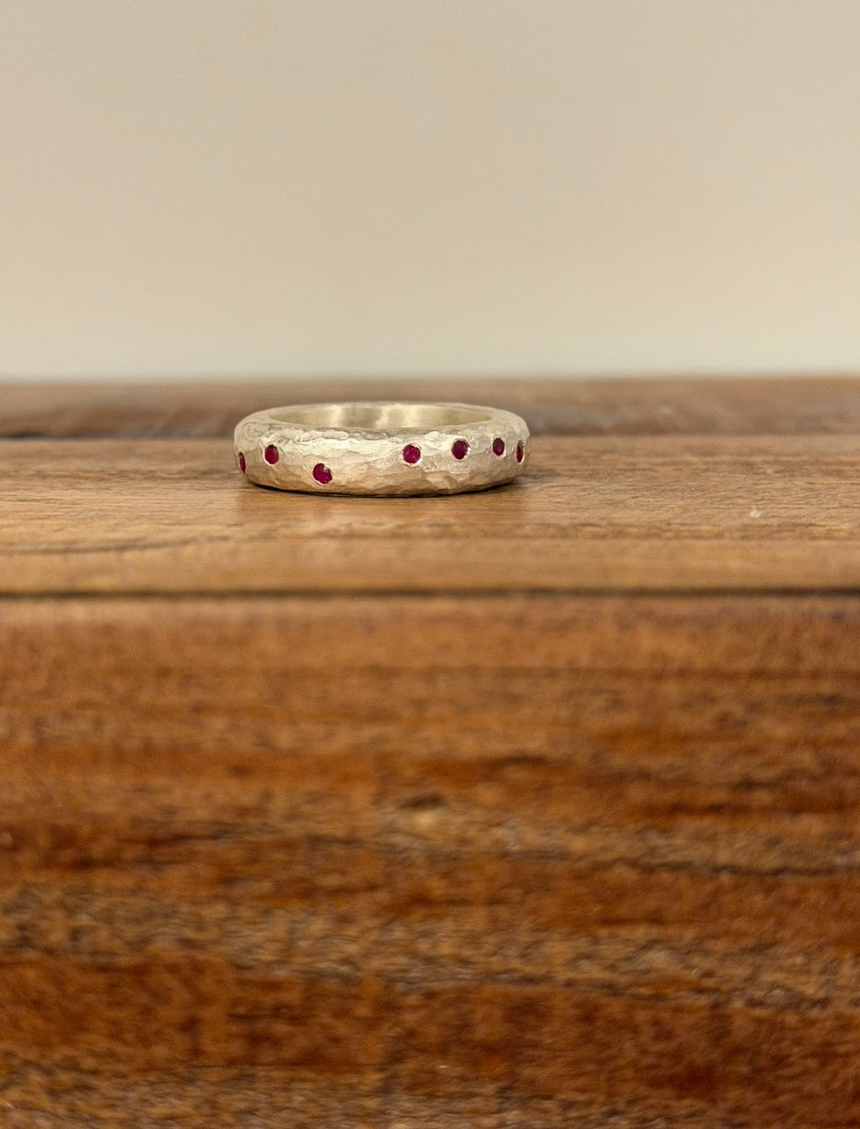 Leo Stacking Band - Ruby