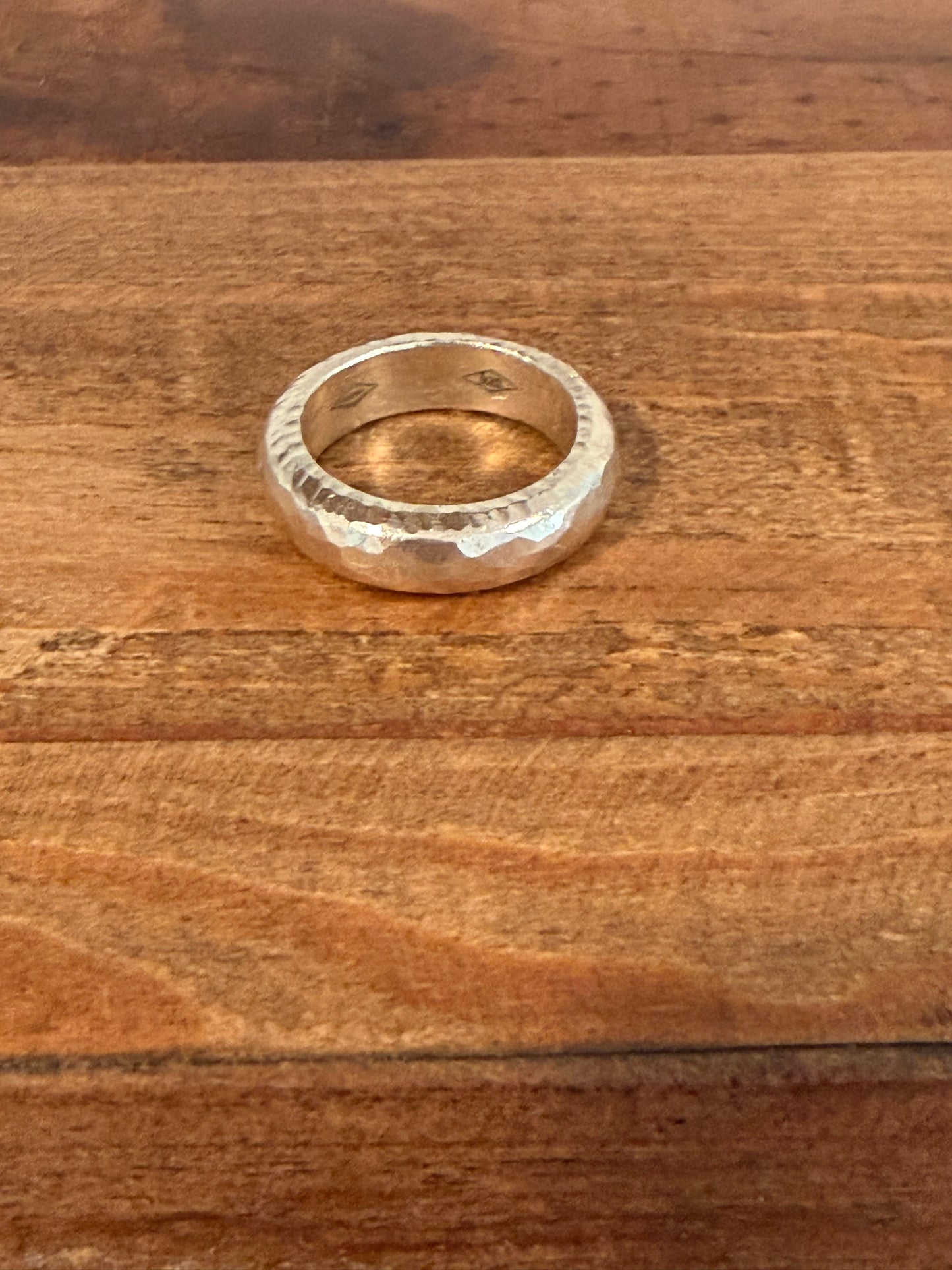 Leo Stacking Band